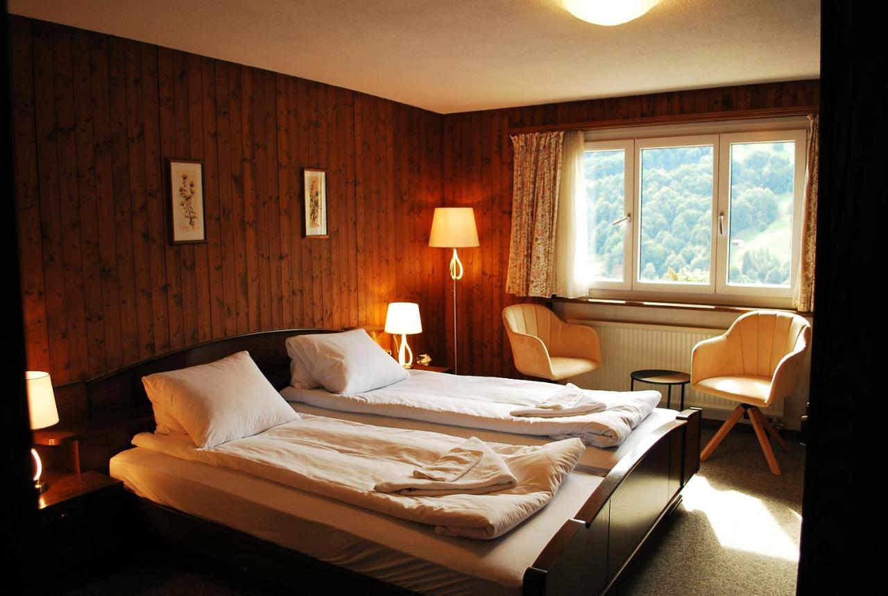 Rooms With Private Bathrooms Saas im Prattigau Exteriér fotografie