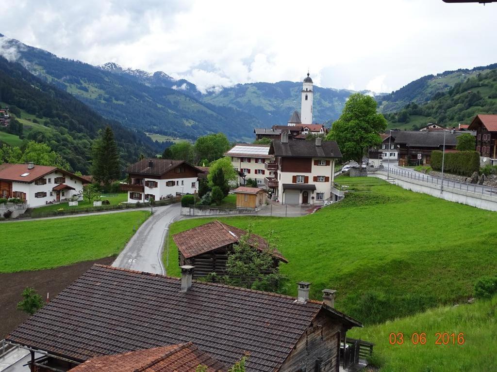 Rooms With Private Bathrooms Saas im Prattigau Exteriér fotografie